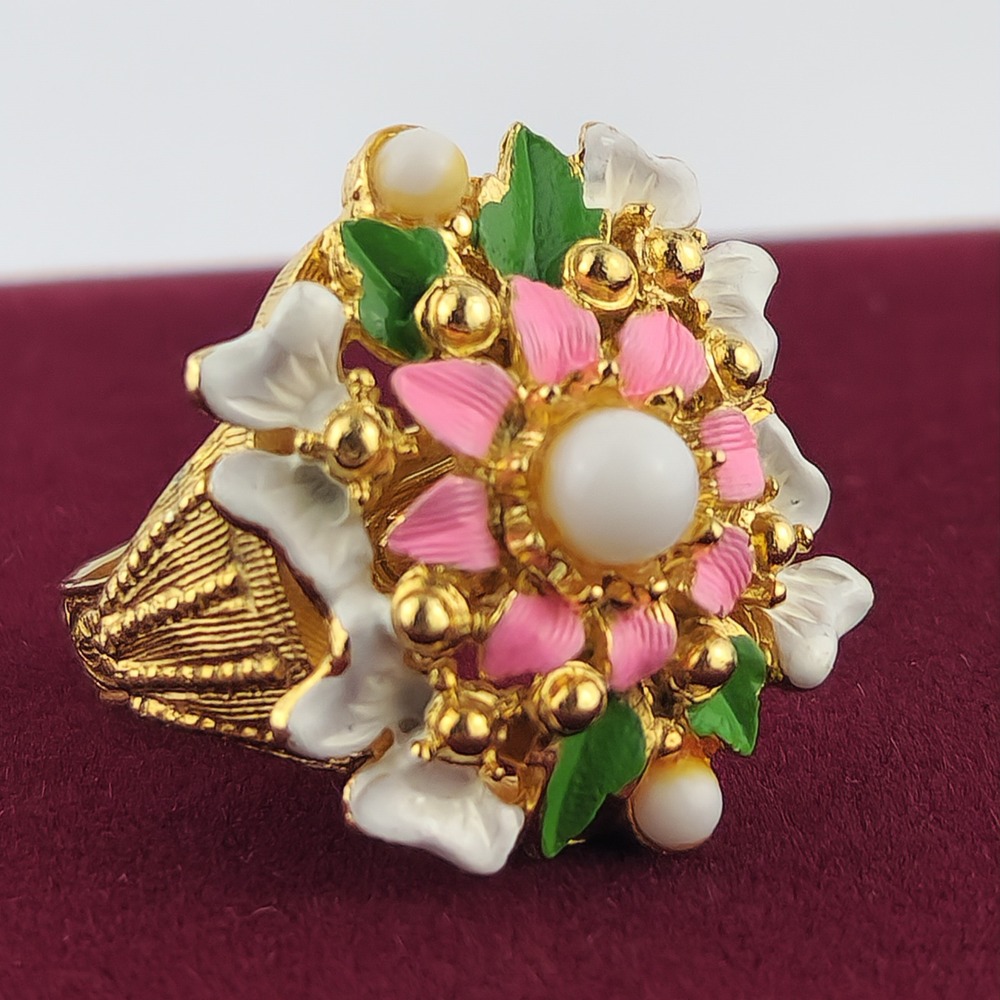 Florenza Vintage Enamel Floral Bouquet Cocktail Ring Gold Tone Faux Pearl